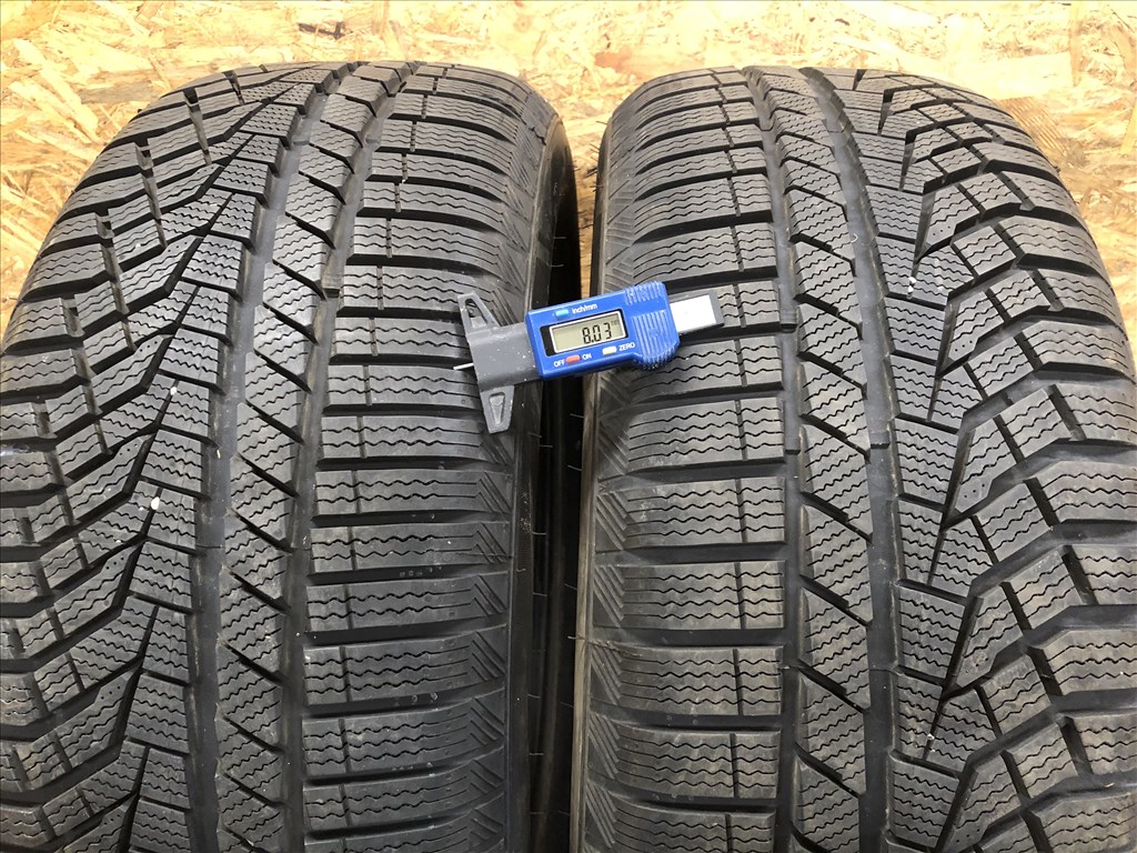 235/55/17 téli gumi újszerű állapot 8mm , 235/55/17 4. kép