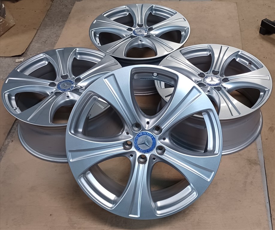 Gyári Mercedes W253 GLC alufelnik 5x112 8x18 ET38 4db 2. kép