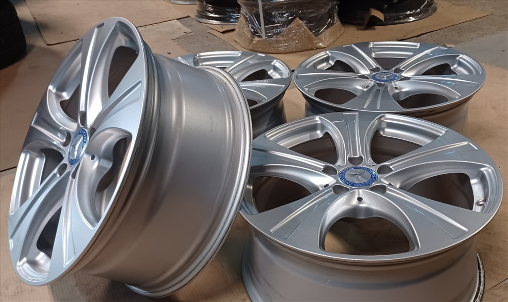Gyári Mercedes W253 GLC alufelnik 5x112 8x18 ET38 4db 3. kép