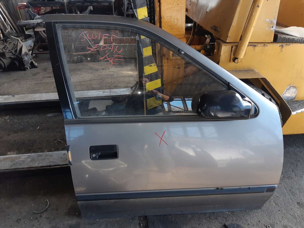 Suzuki Swift II 92-96 Jobb Elsõ Ajtó 1. kép