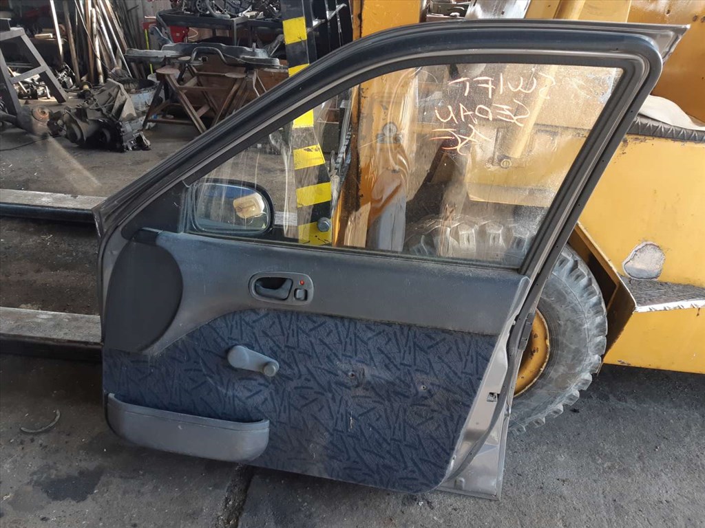 Suzuki Swift II 92-96 Jobb Elsõ Ajtó 2. kép