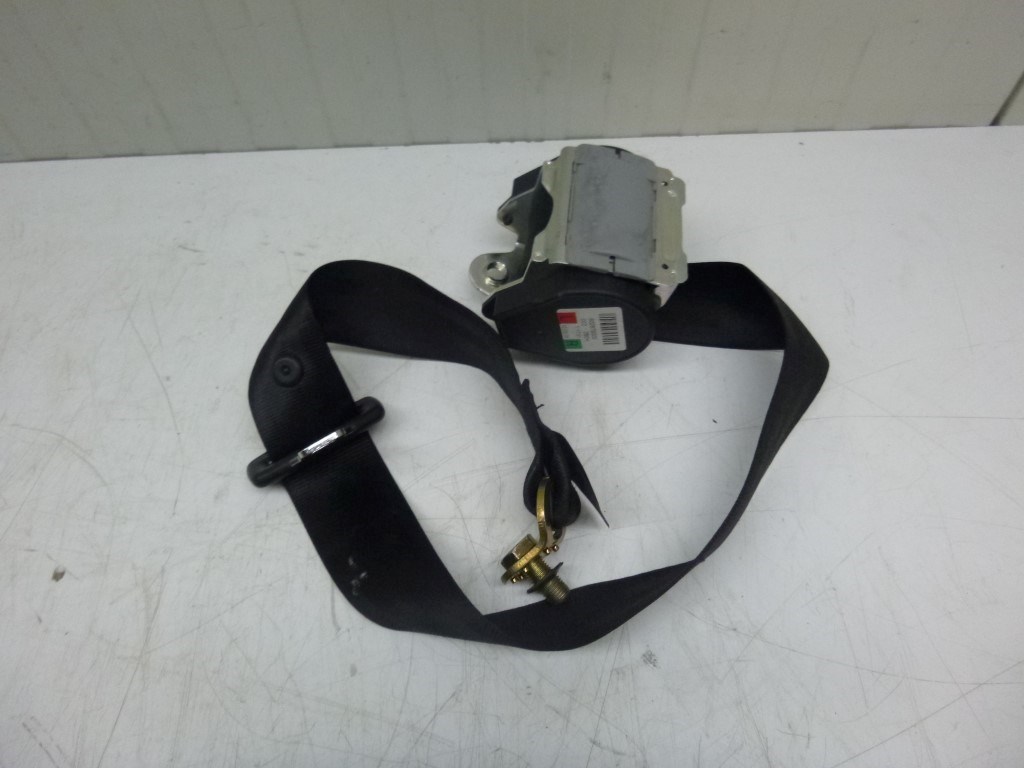 Audi A4 (8E B7) jobb hátsó biztonságiöv 8E5857805D 1. kép