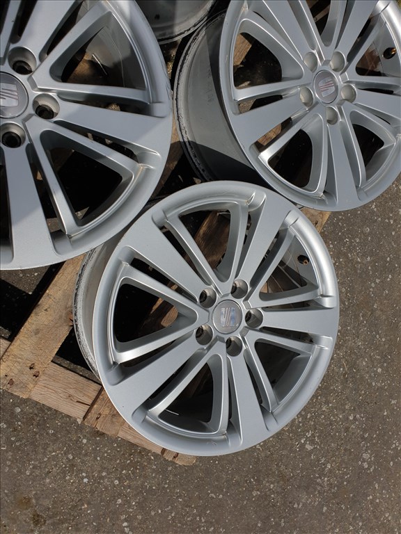 16" 5x100 Seat Ibiza 3. kép