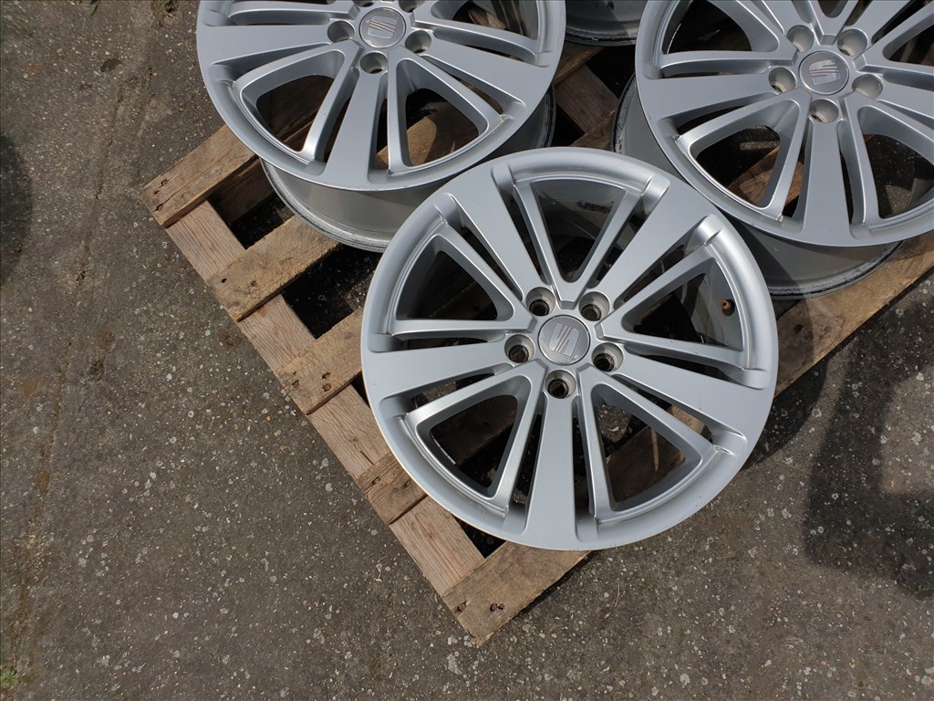16" 5x100 Seat Ibiza 4. kép