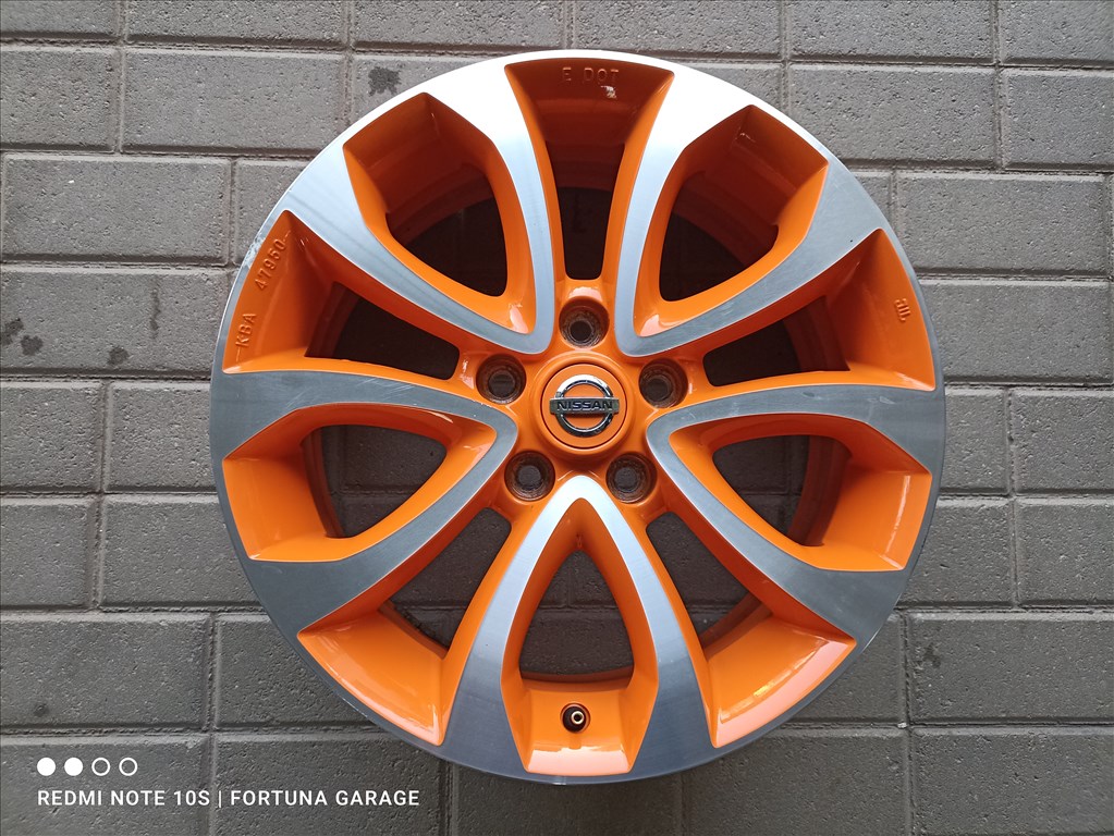 5x114,3 17" Nissan újszerű alufelni garnitúra  4. kép