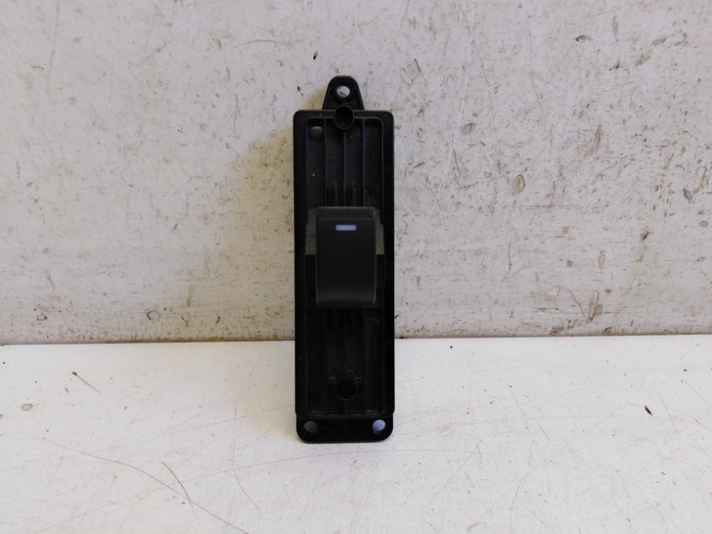 Mazda 6 (GH) jobb elsõ ablakemelõ kapcsoló GDK466370A 1. kép