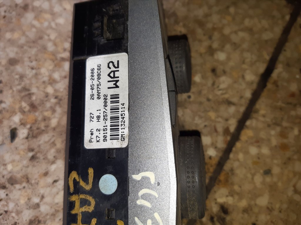 Opel Zafira B Fûtéskapcsoló 13245114 3. kép