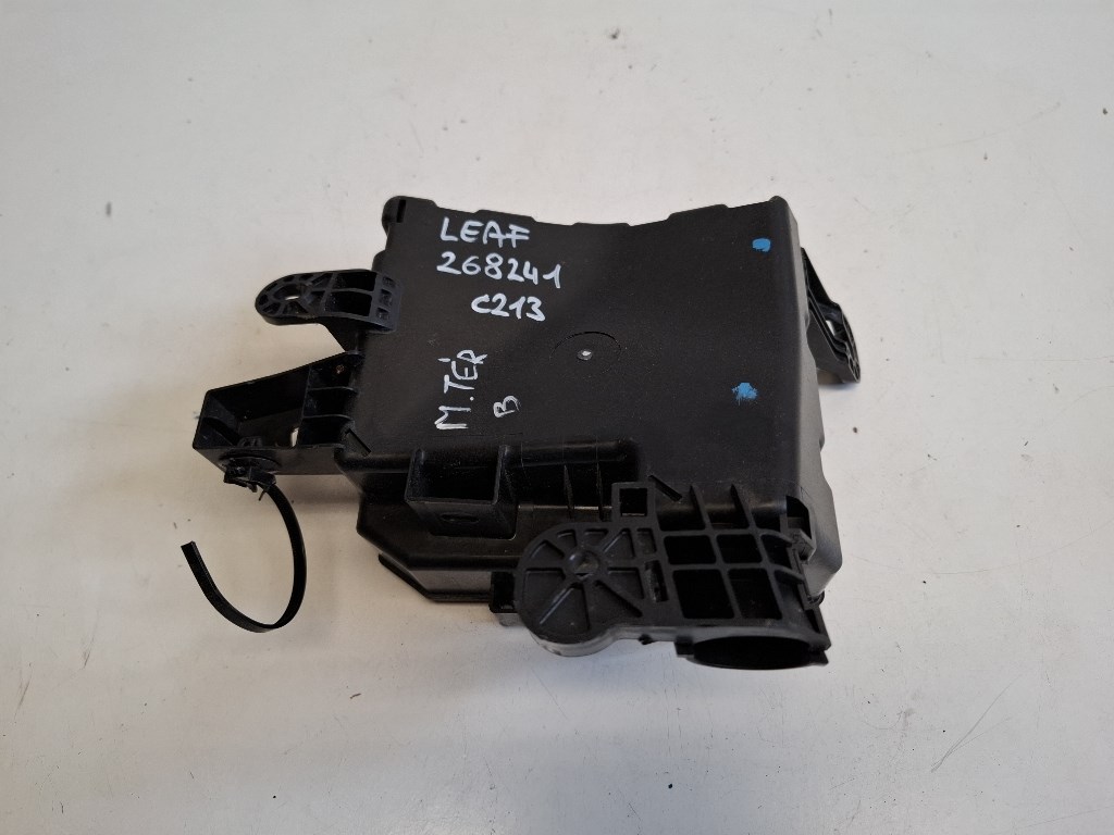 Nissan Leaf (ZE0) biztosítéktábla tartó 3S0J00101 2. kép