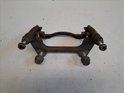 Skoda Karoq bal első féknyereg tartó