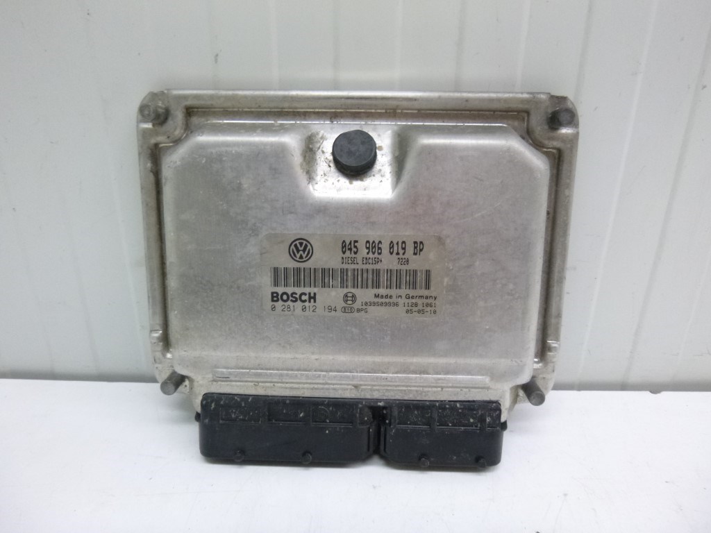 Volkswagen Polo (9N) motorvezérlõ 045906019BP 0281012194 1. kép