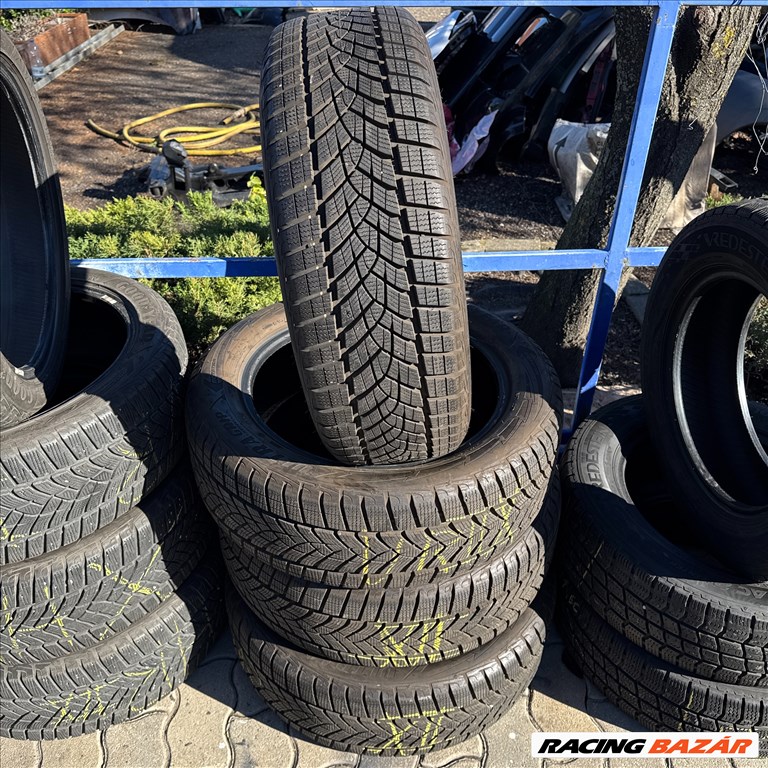 215/55 R18 Goodyear Ultragrip Performance Gen1 95T | 8mm l 4db l DOT4119 1. kép