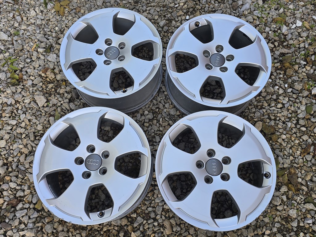  17-es, 5x112-es újszerű gyári Audi alufelni 2. kép