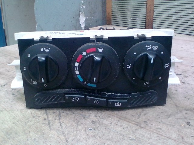 MERCEDES A W168 1997.10.01-2001.04.30 Fűtés vezérlő panel 1. kép