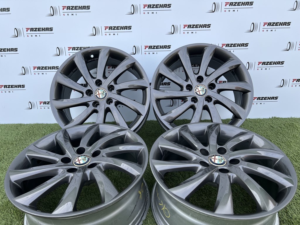 5x110 17" Alfa Romeo gyári alufelni 7,5Jx17h2 ET41 1. kép