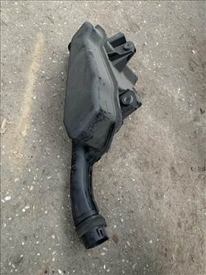 Toyota Auris (E180) levegőszűrő cső 