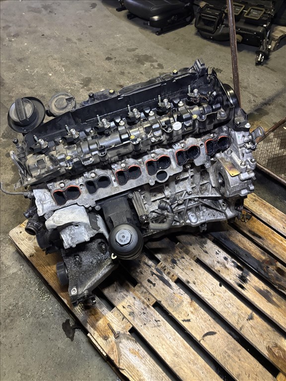BMW E/F N57D30A fűzött blokk + hengerfej 245le 2. kép