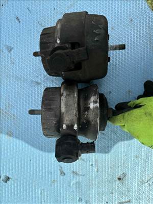 Audi A6 (C6 - 4F) motortartó bak 