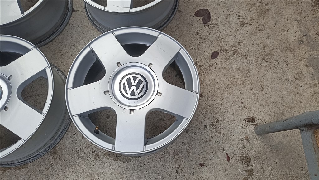  5x100 lyukosztású 6J r 15" használt (gyári felni) alufelni 5. kép