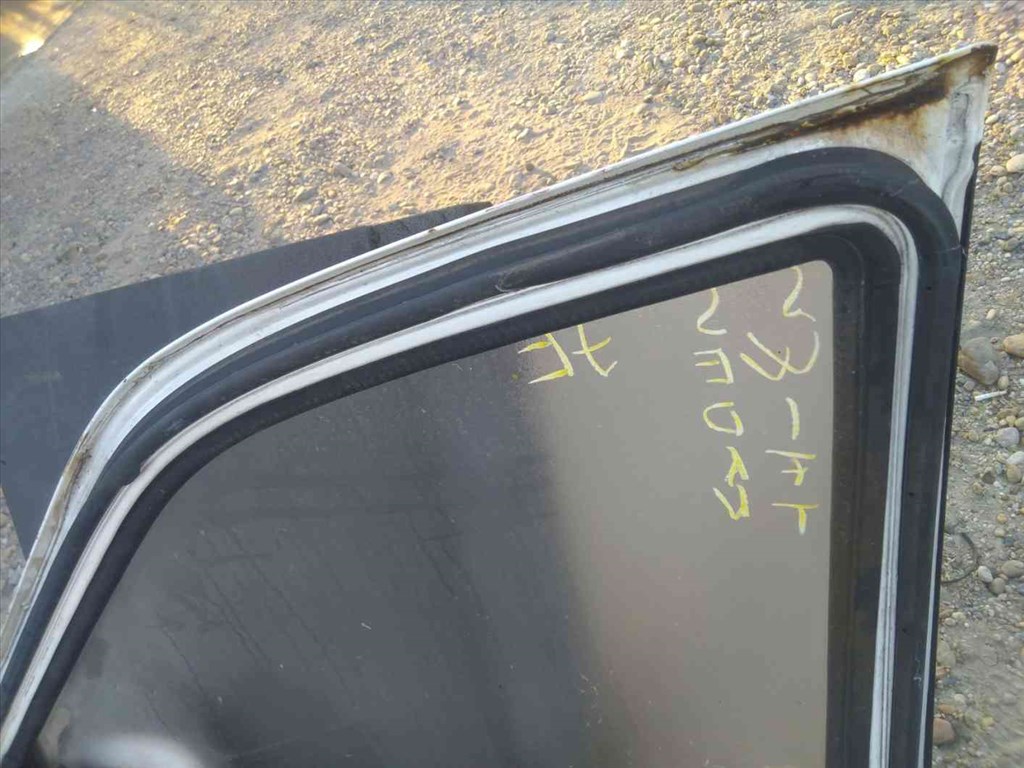 Suzuki Swift II 92-03 Jobb Elsõ Ajtó 5. kép