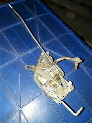 Suzuki Samurai SJ413 Jobb Első Ajtó Zárszerkezet