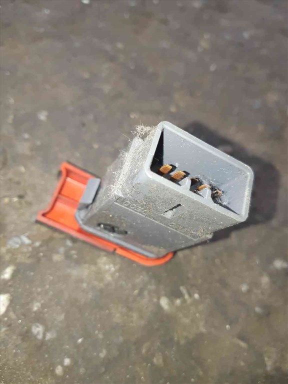 Daewoo Lanos Elakadás Jelzõ Kapcsoló 2. kép