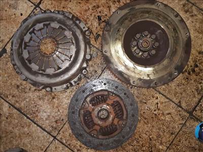 Suzuki Grand Vitara 05- Kuplung Szett + Egytömegű Lendkerék