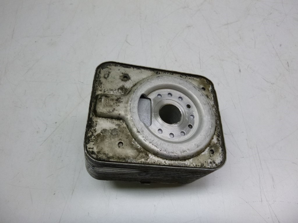 Audi A4 (8E B6) motorolajhûtõ 2. kép