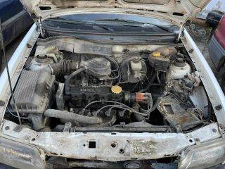 OPEL ASTRA F Ferdehátú (53, 54, 58, 59) Első Ablaktörlő Szerkezet Motorral