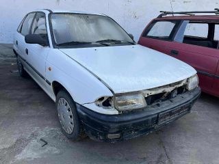 OPEL ASTRA F Ferdehátú (53, 54, 58, 59) Első Ablaktörlő Szerkezet Motorral 4. kép