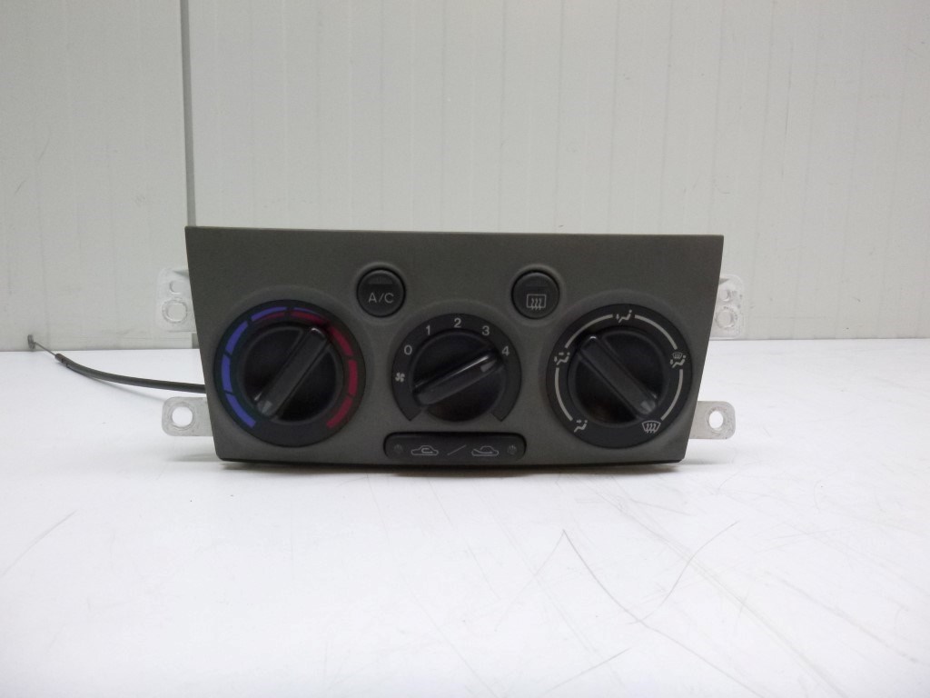 Mazda Premacy  fûtéskapcsoló (fûtés kapcsoló) 1. kép