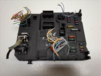 Peugeot 206  bsi modul 9652474780 S118085220
