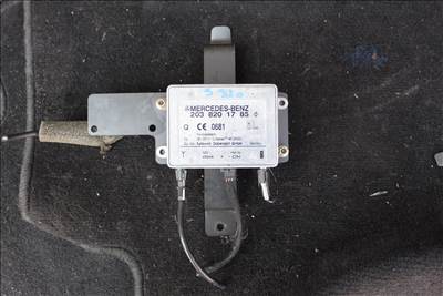 Mercedes S 320 W220, W215 Antenna erősítő  a2038201785