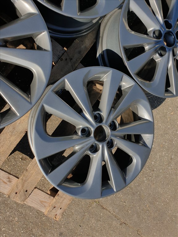 17" 5x114,3 Toyota 3. kép