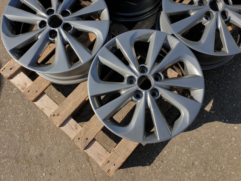 17" 5x114,3 Toyota 4. kép