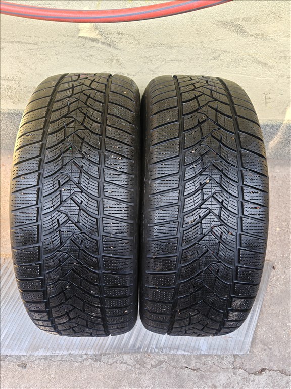  235/5517" újszerű Dunlop téli gumi gumi 1. kép