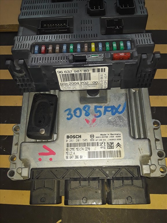 Peugeot 308 1.6 VTI ECU BSI Szett BSI 2004 P02-00 2. kép