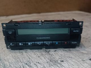 Skoda Superb I Fűtéskapcsoló (digit klímás) *143697* 1. kép