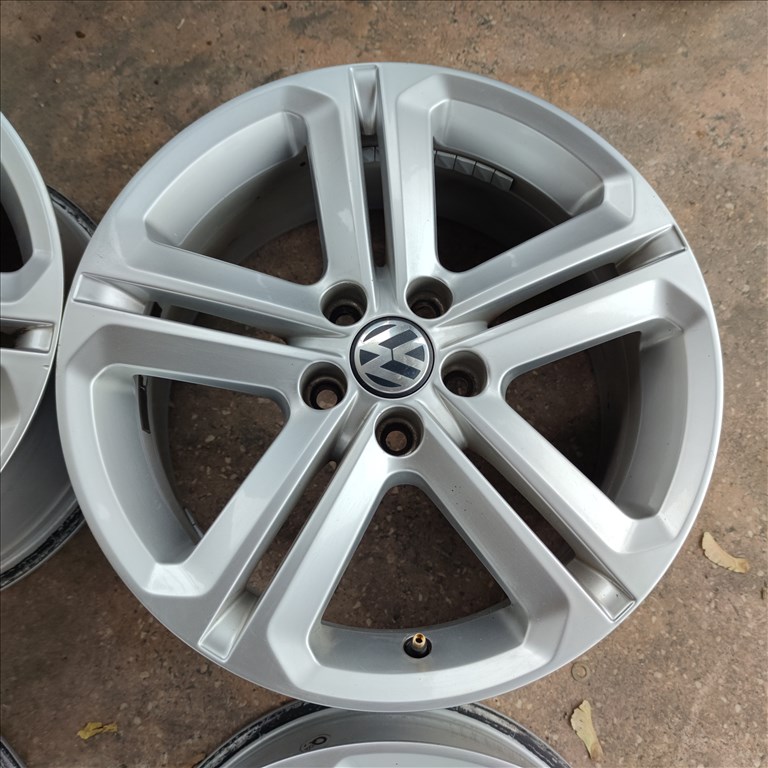 5x100 16 Gyári Volkswagen alufelni 115000ft a 4db/102/ 1. kép