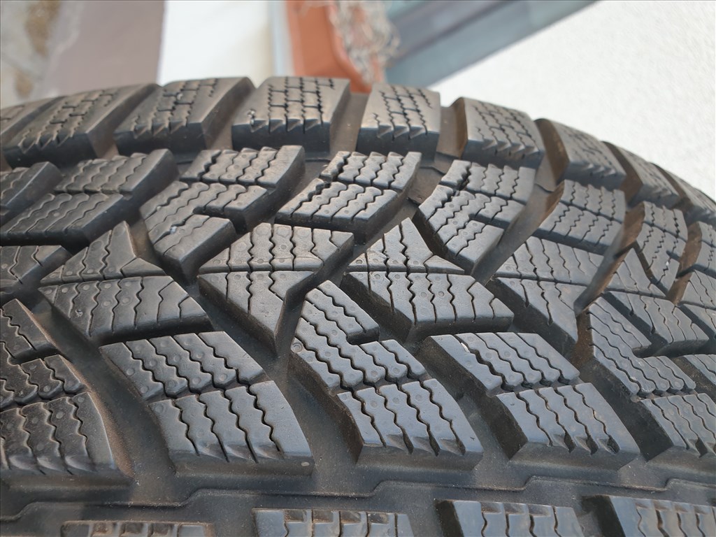  215/60 16 Dunlop WinterSport 5 5. kép