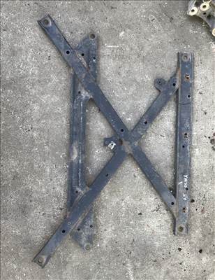 Audi A5 (B8 - 8T) bölcső merevítő 8k1399345g