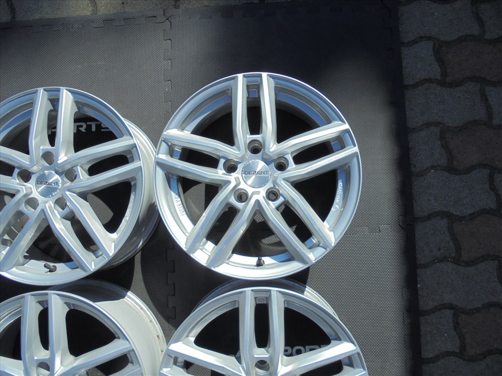 Újszerű 16-os Dezent alufelni eladó 4. kép