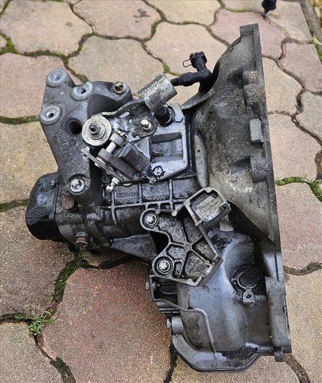 Opel Meriva B, Opel Astra J váltó f17 3. kép