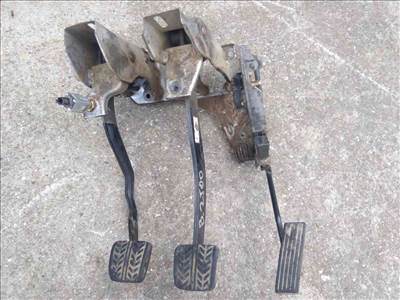 Ford Ranger I Pedálsor: Kuplung  Fék  Gáz