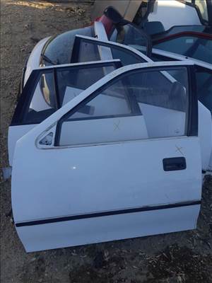 Suzuki Swift II 96-03 Bal Első Ajtó