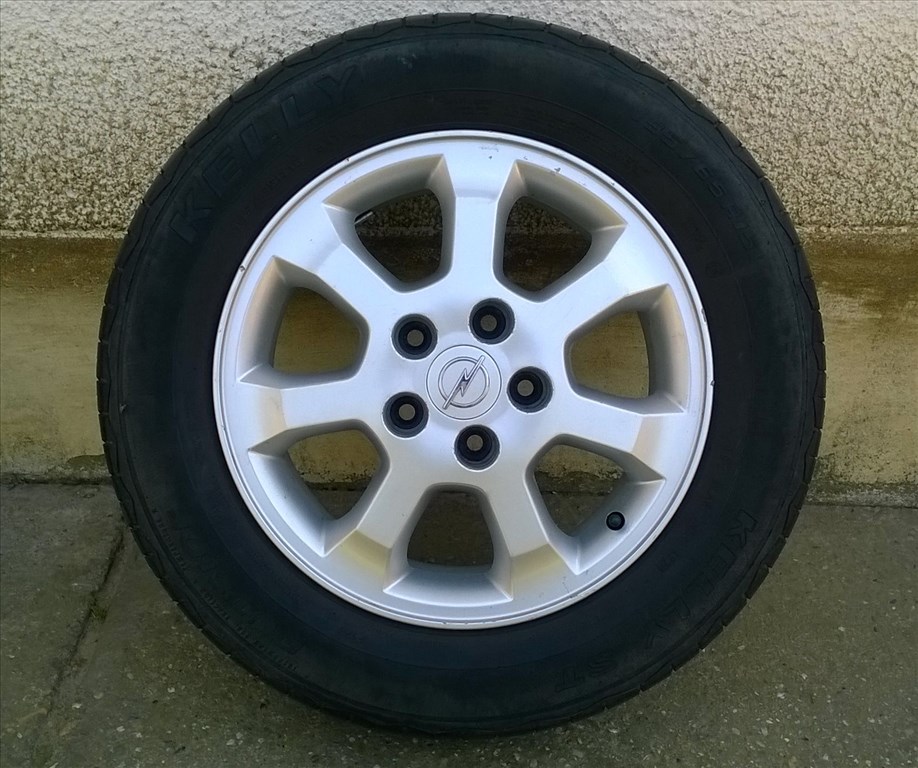 Eladó 4db 15-ös 5x110-es Opel Alufelni 195/65R15 Kelly nyári gumival 2. kép