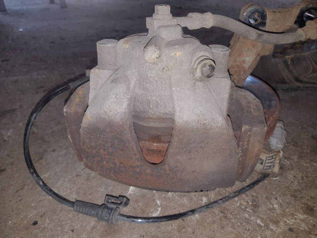 Opel Astra H Bal Elsõ Csonkállvány Kerékaggyal  Féknyereg  ABS Jeladó 13118565 3. kép