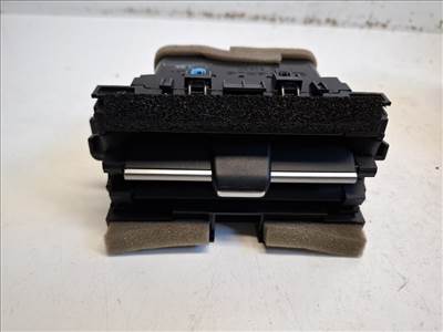 Mazda CX-3 középső mûszerfal szellőző D09W64930