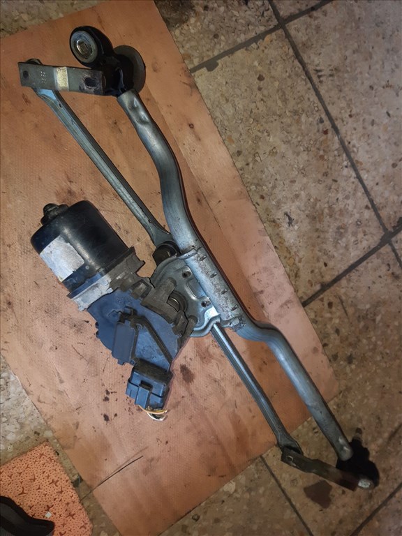 Renault Thalia I Elsõ Ablaktörlõ Motor ቛõ Ablaktörlõ Mechanika 7700435415 2. kép