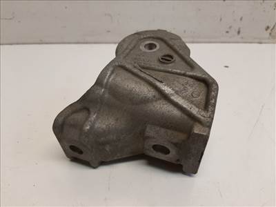 Mitsubishi Outlander hátsó billenésgátló bak