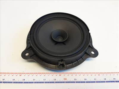 Nissan Navara bal hátsó hangszóró 28156BR00A